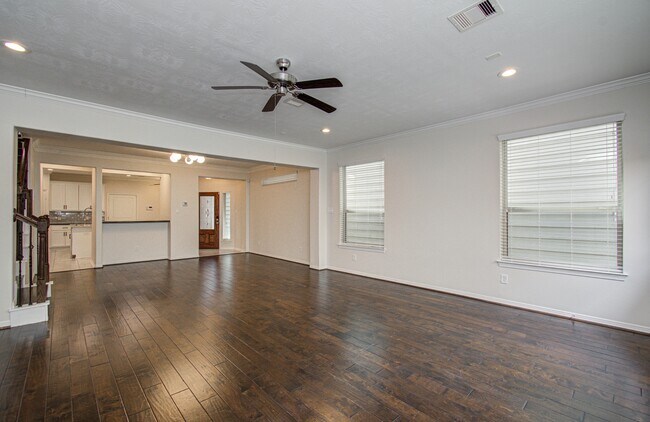 Building Photo - 4908 Crawford St