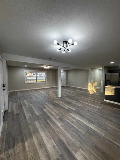 Building Photo - 1728 General Pershing St