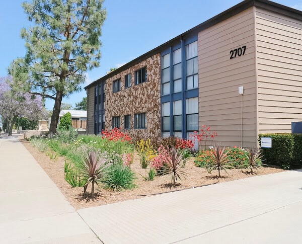 Primary Photo - 2677 Marathon Dr