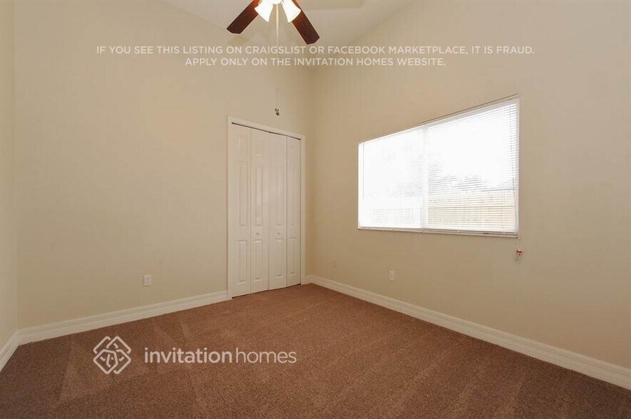 Building Photo - 10117 Vista Pointe Dr