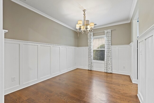 Building Photo - 1455 Reynolds Dr
