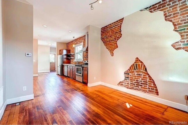 Building Photo - 3145 Josephine St