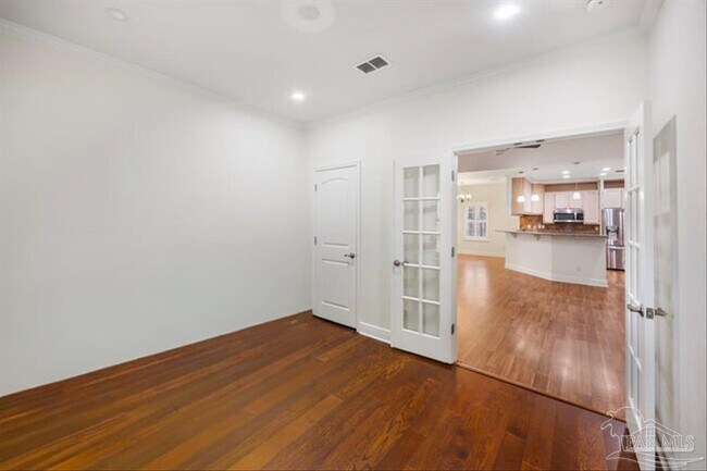 Building Photo - 3385 Montecito Blvd