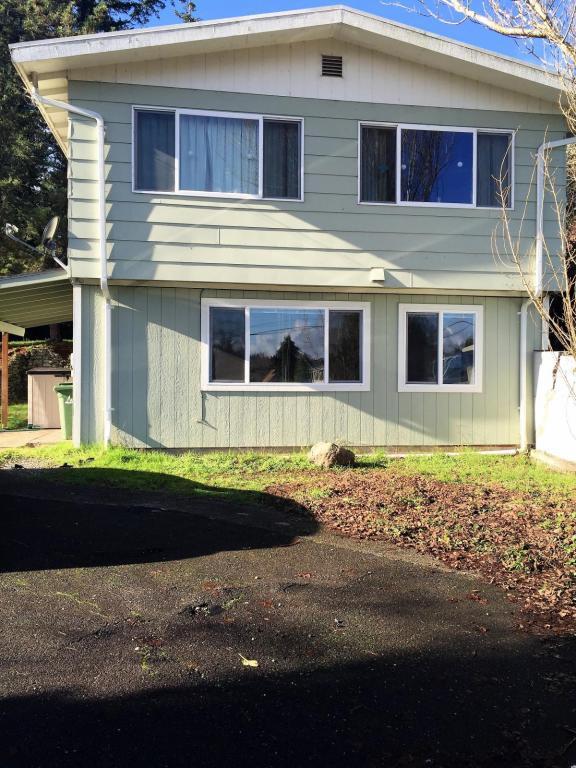 Building Photo - 995 S 10th St