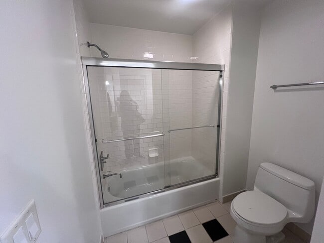 Building Photo - Epic REA - Spacious & Open floor plan 1BR +1BA in the Rincon Hill neighborhood