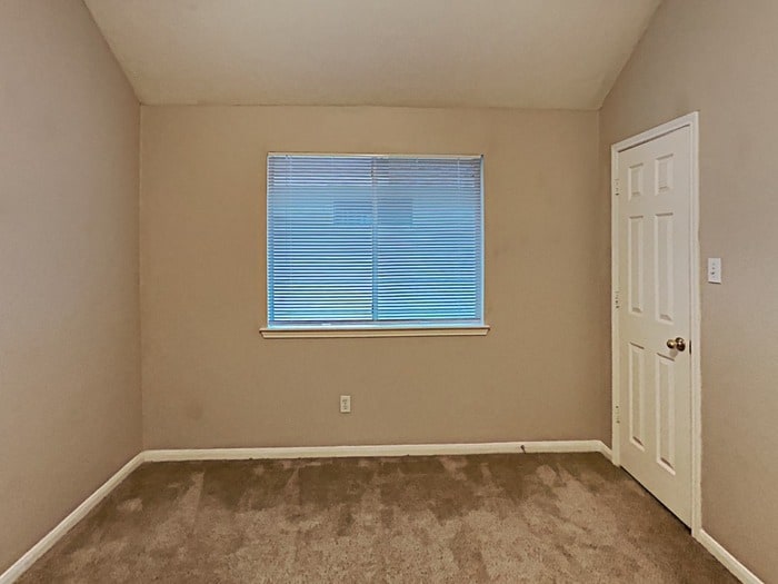 Building Photo - 17127 Valley Palms Dr