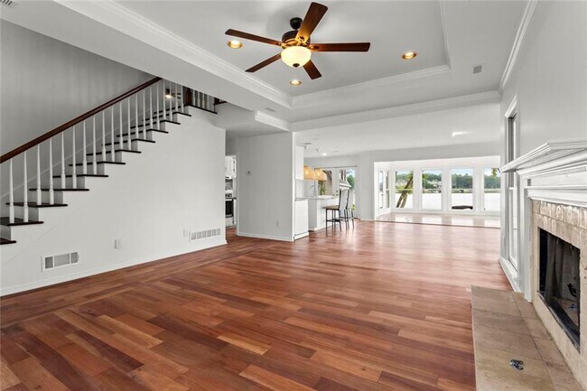 Building Photo - 1695 Spinnaker Dr