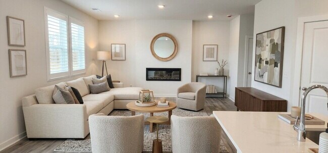 Building Photo - Beautiful 2025-Built Home in a Desirable Newer Neighborhood!