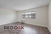 Building Photo - 7466 1/4 Rosemead Blvd-116