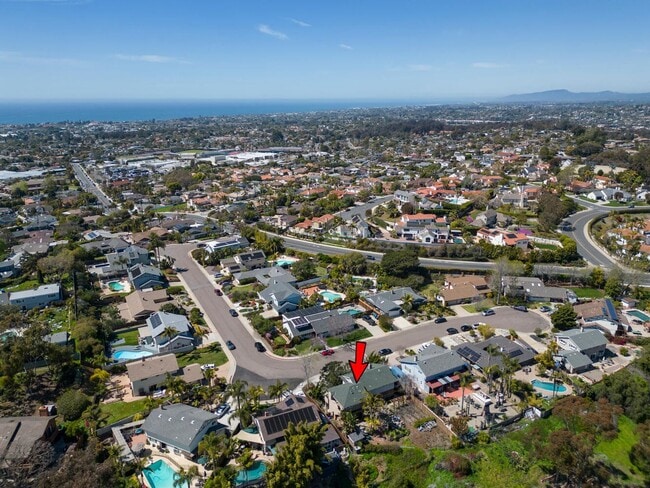 Building Photo - Charming Coastal Studio in Carlsbad - Furnished, all utilities + wi-fi included!