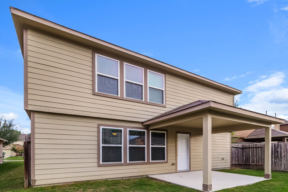 Building Photo - 9952 Swallow Dr