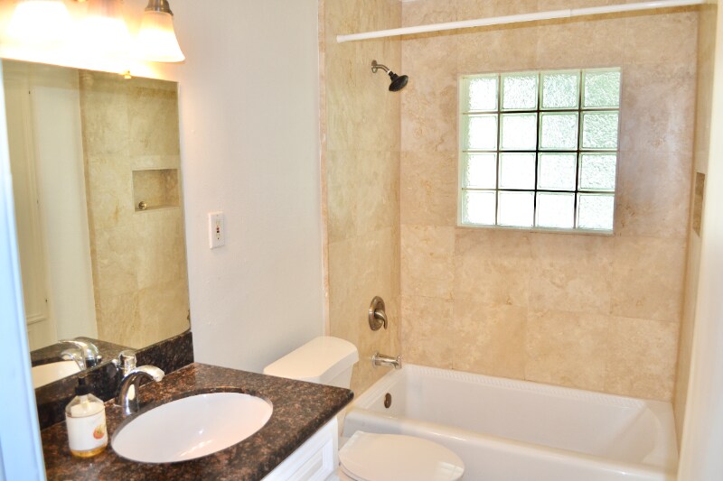 Building Photo - 6326 Feldspar St