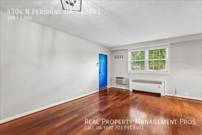 Building Photo - 4304 N Pershing Dr