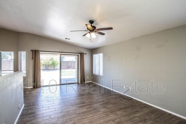 Building Photo - 4650 S Greythorne Way