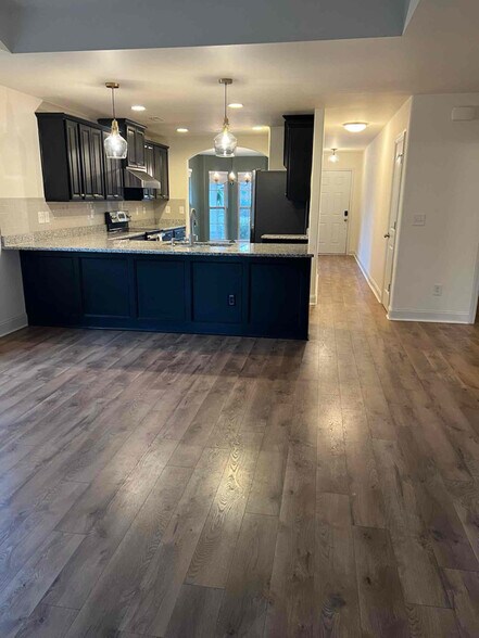 Building Photo - 2461 Belltown Dr SW