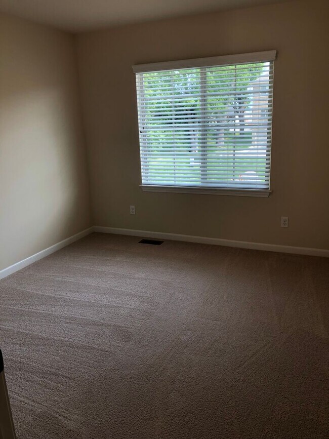 Building Photo - The Manhattan