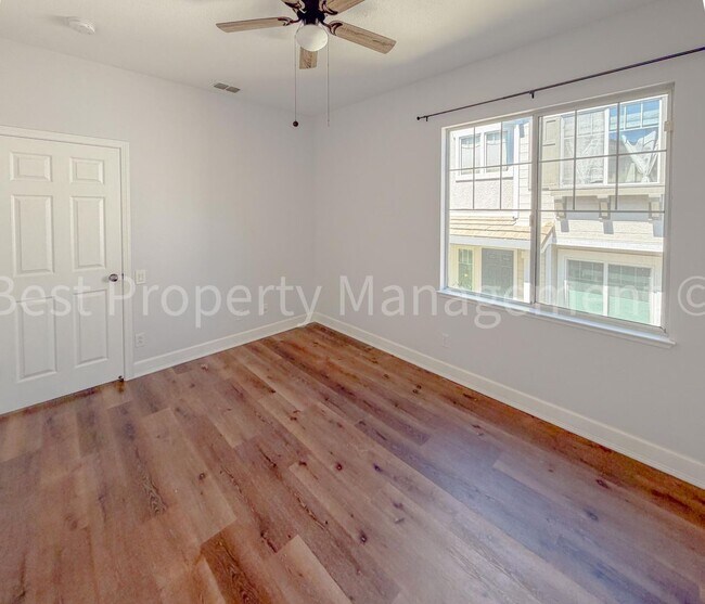 Building Photo - 23010 Canyon Terrace Dr