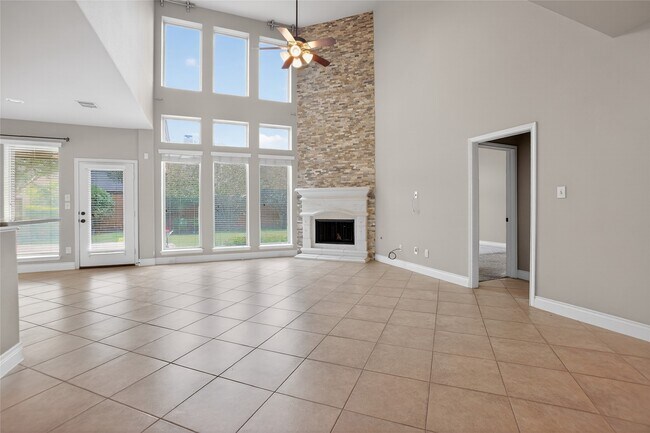 Building Photo - 6535 Arroyo Springs Ln