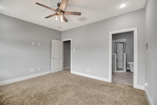 Building Photo - 20 Evanston St