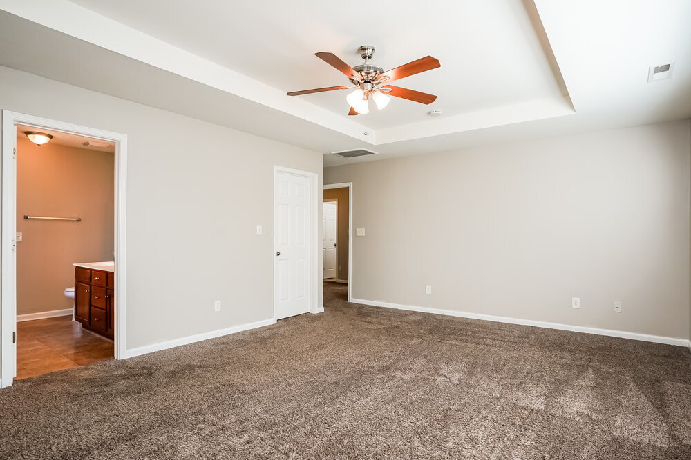 Building Photo - 2017 Sterling Hill Dr