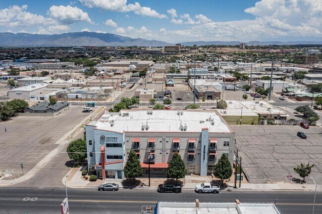 Interior Photo - Anthea