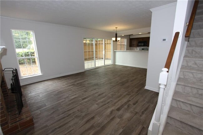 Building Photo - 5577 Clover Rise Ln