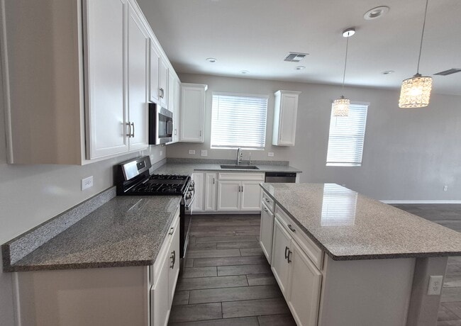 Building Photo - 7742 S Long Pond Walk Way