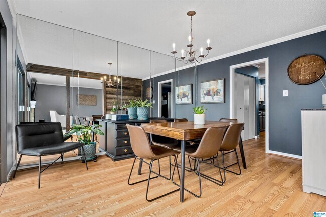Building Photo - 111 Cambrian Way