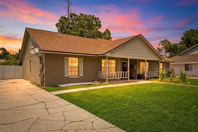 Building Photo - 3257 Laurel Dale Dr