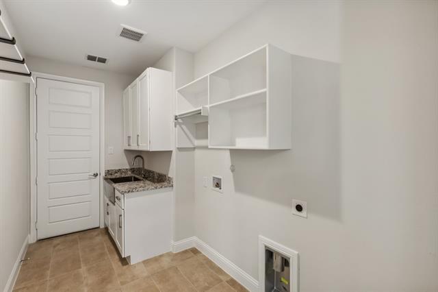 Building Photo - 2409 Maidenhair Rd