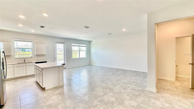 Building Photo - 326 Bogey Dr