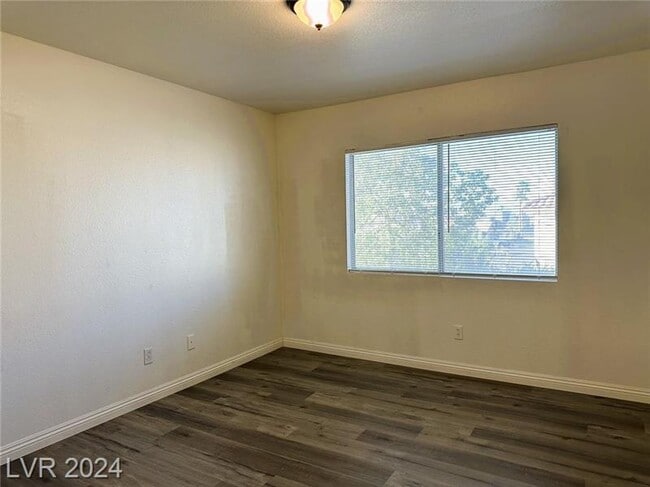 Building Photo - 2706 Chokecherry Ave