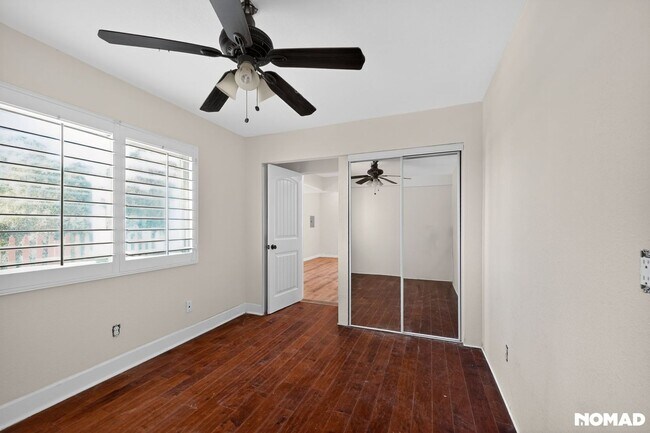 Building Photo - Bright & Modern 2-Bed Home with Ocean Glimpses in Prime Vista Location