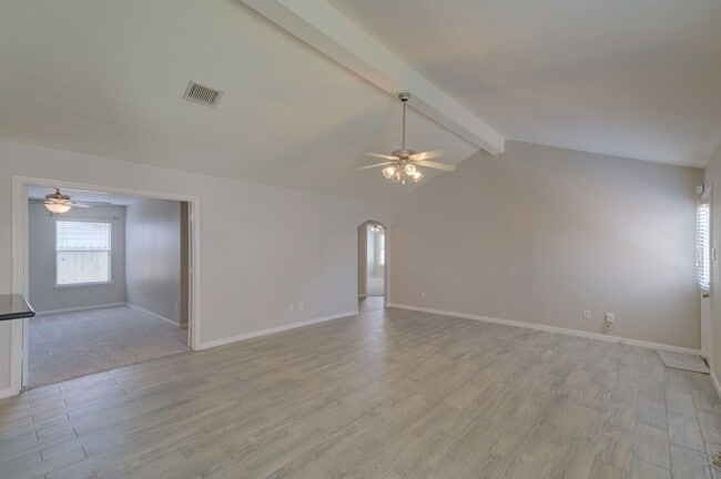 Building Photo - 29003 W Pecos River Ct