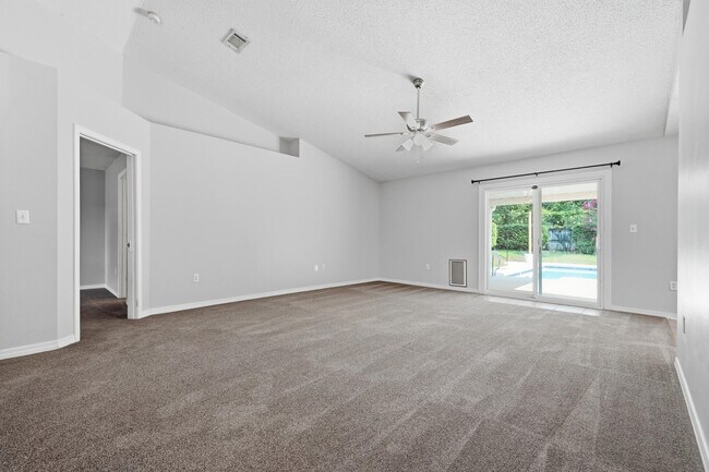 Building Photo - 1243 Jefferyscot Dr