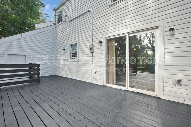 Building Photo - 350 S Chase Ave