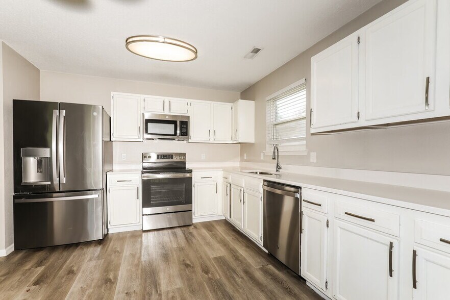 Building Photo - 19219 Prairie Crossing Dr