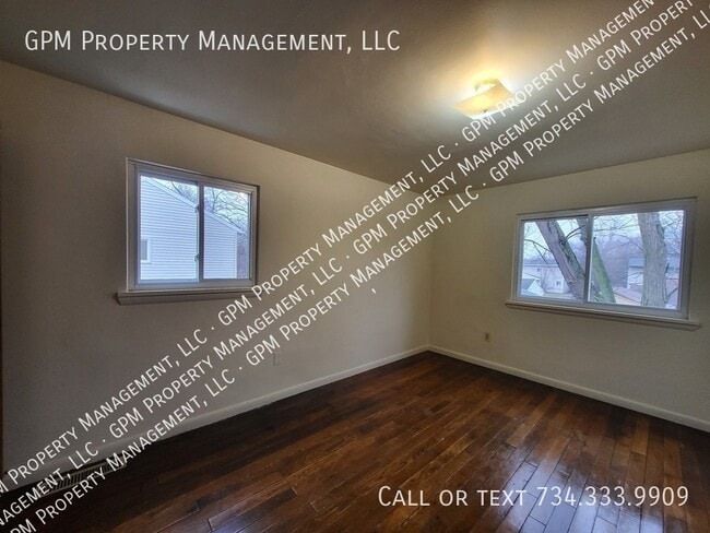 Building Photo - 32009 Ottawa St