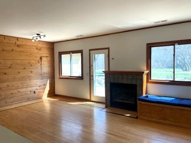 Building Photo - 3079 Pittsview Dr