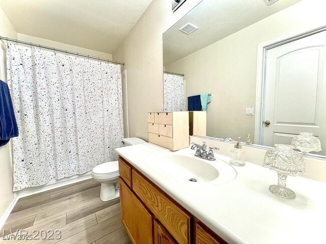 Building Photo - 7279 Twin Maples Ct