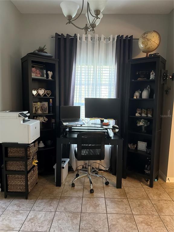 Building Photo - 1951 Sunset Palm Dr