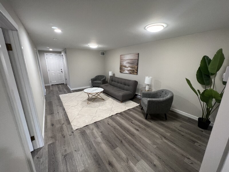 Building Photo - 800 S 4th St