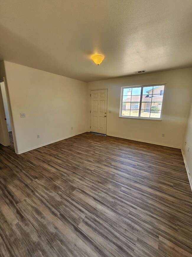 Building Photo - Charming 3 Bedroom Nipomo Home