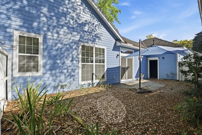 Building Photo - Chickasaw Way in Haile Plantation