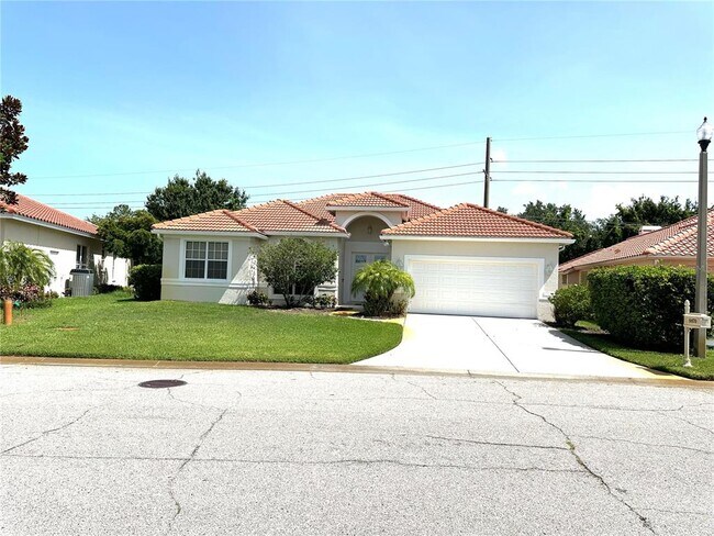 Primary Photo - 8870 Huntington Pointe Dr