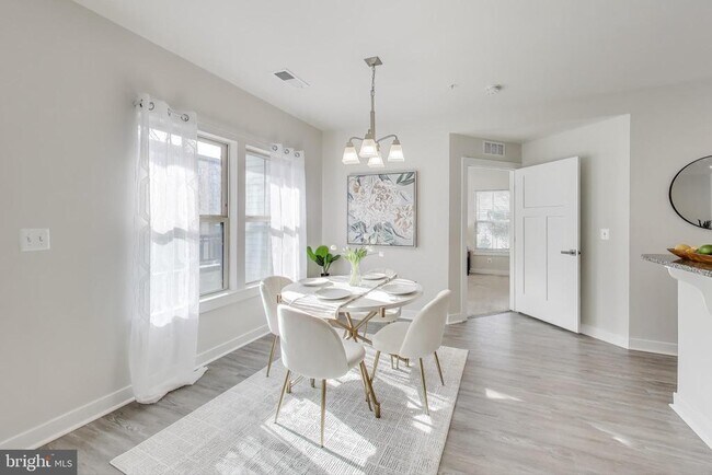 Building Photo - 10020 Ruffian Wy