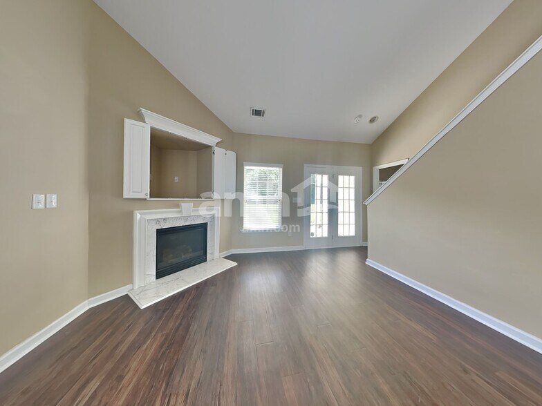 Building Photo - 129 Pin Oak Ct
