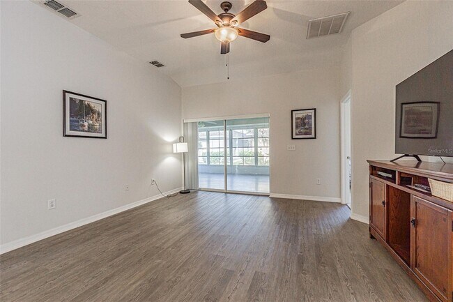 Building Photo - 9608 Rolling Cir