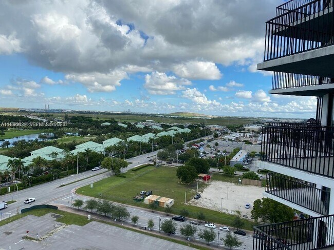 Building Photo - 5300 NW 85th Ave