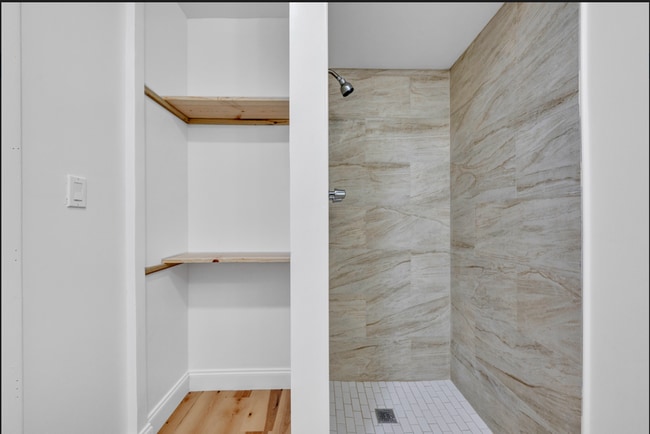 Building Photo - 3244 Warringwood Dr